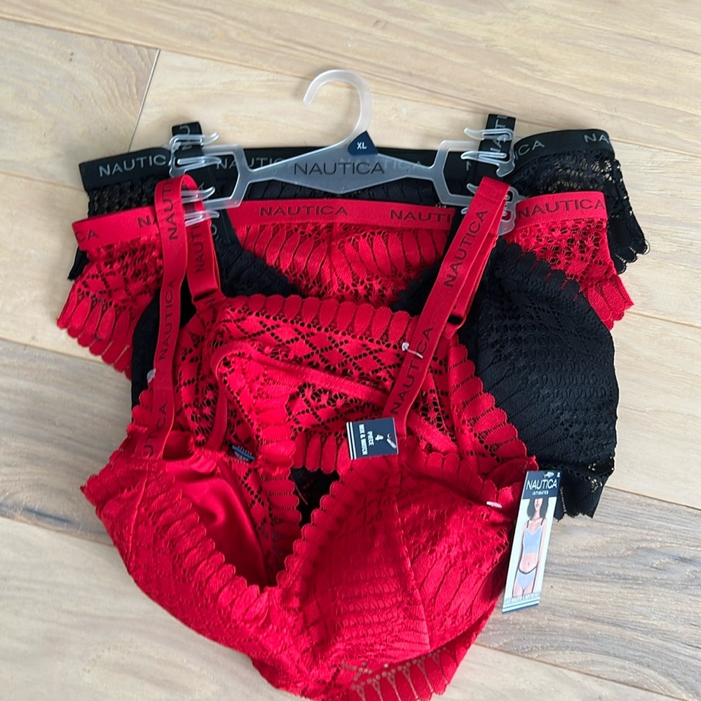 NWT Nautica 4 piece set-2 bras 2 panties XL